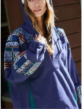 Free People FP Movement Kickoff V-Neck Hoodie Printed Drawstring Sweatshirt